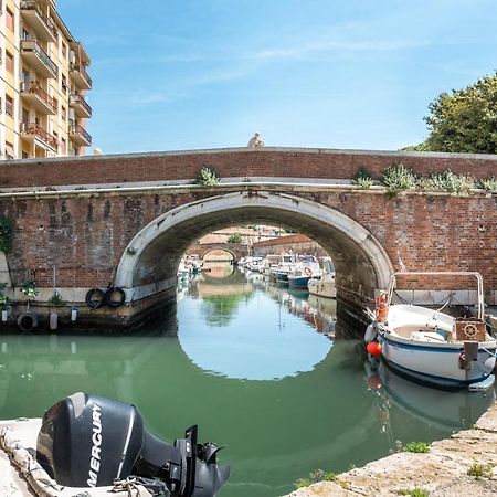 Piccola Venezia Canal View Charming Flat Livorno Exterior photo